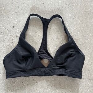 LULULEMON LADIES T BACK SPORTS BRA BLACK SIZE 8